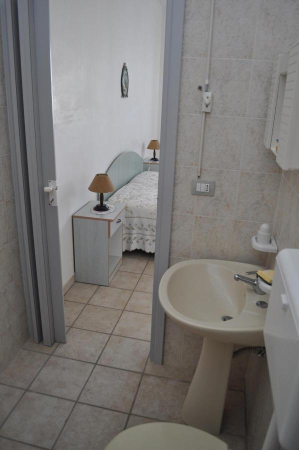 Villetta Frontemare Alliste Luaran gambar